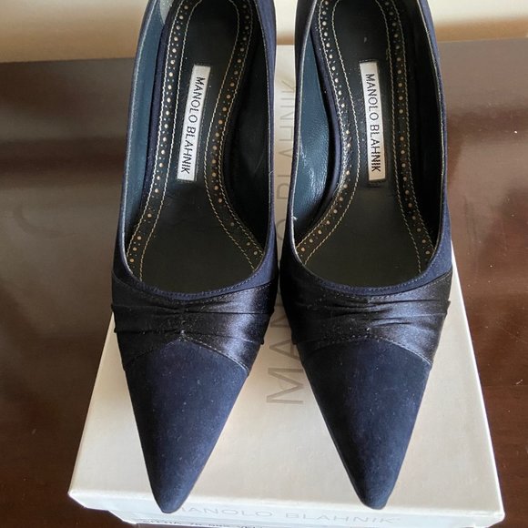 Manolo Blahnik Shoes - Manolo Blahnik Navy & Suede 3" Heel Pump